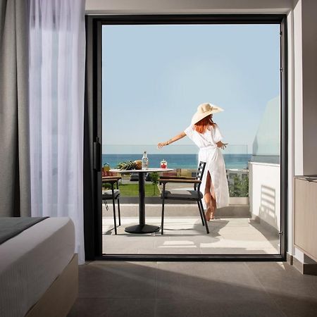 Sky Luxury Suites サルティ エクステリア 写真