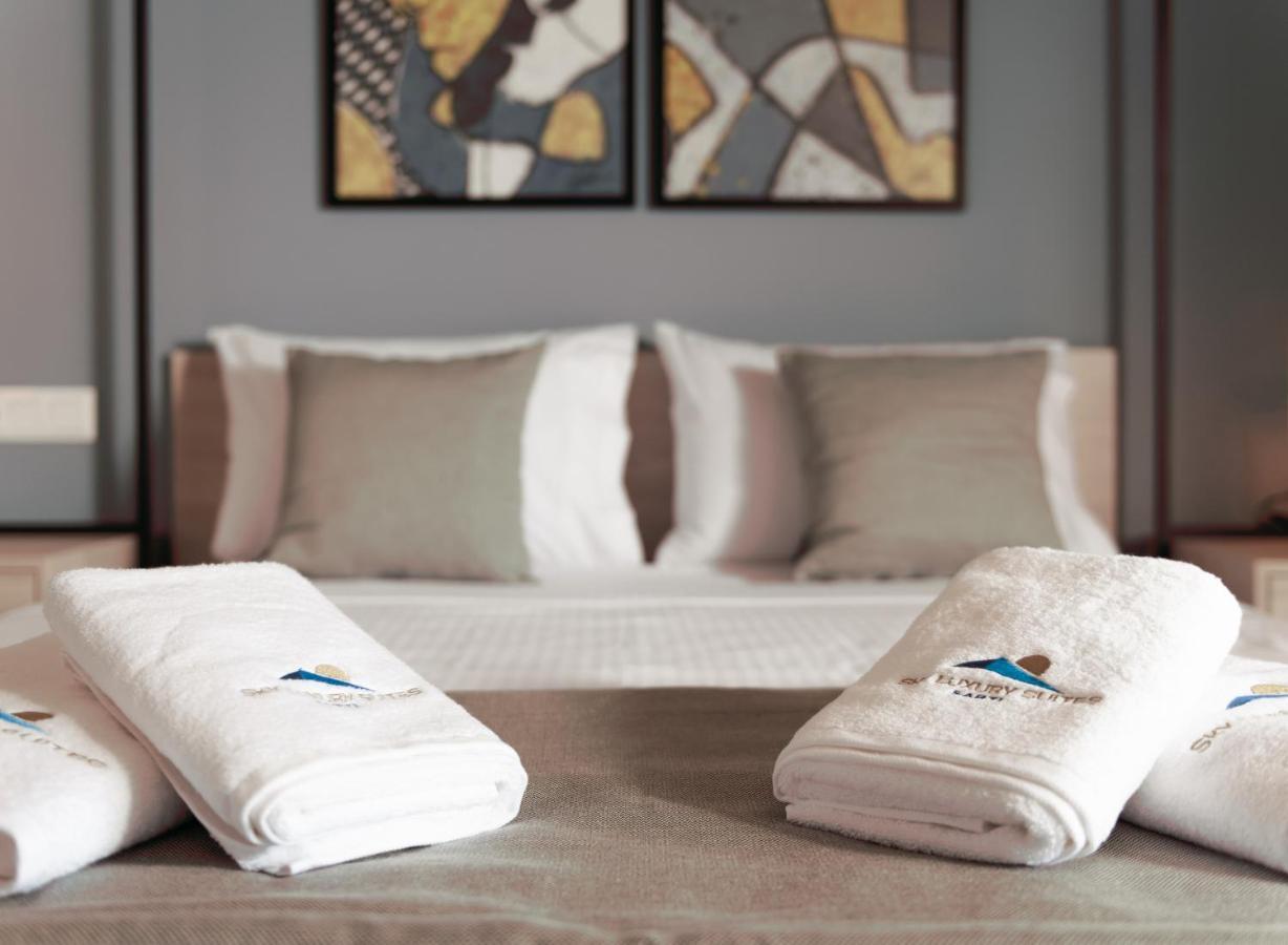 Sky Luxury Suites サルティ エクステリア 写真